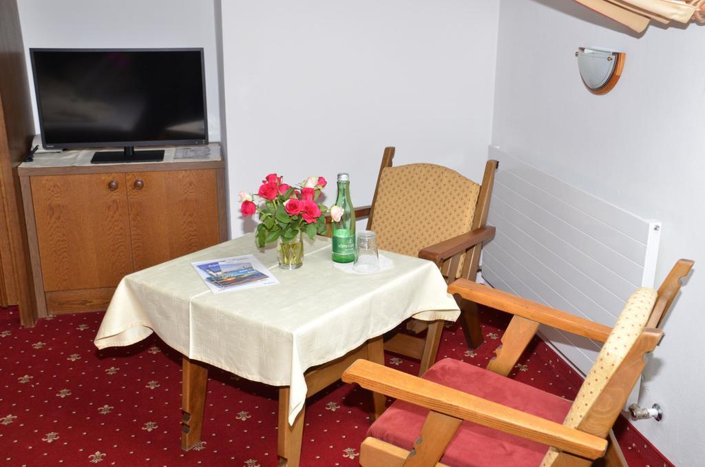 Pension Spiegl Зеефельд в Тироле Экстерьер фото